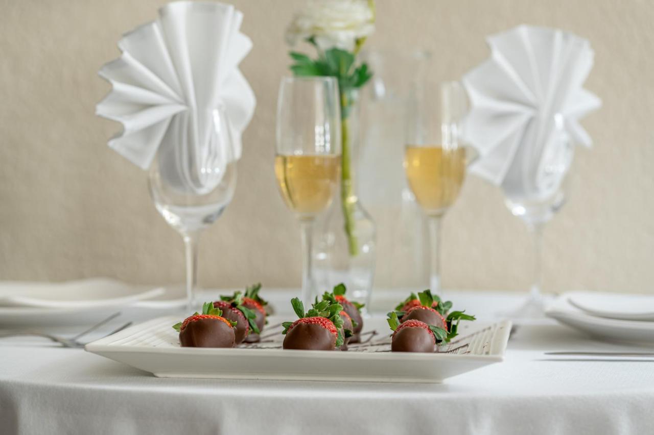 Grand Williston Hotel And Conference Center 외부 사진