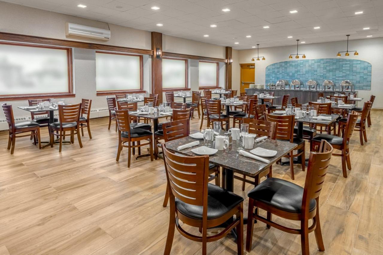 Grand Williston Hotel And Conference Center 외부 사진