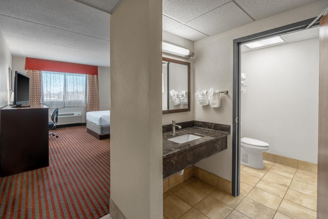 Grand Williston Hotel And Conference Center 외부 사진