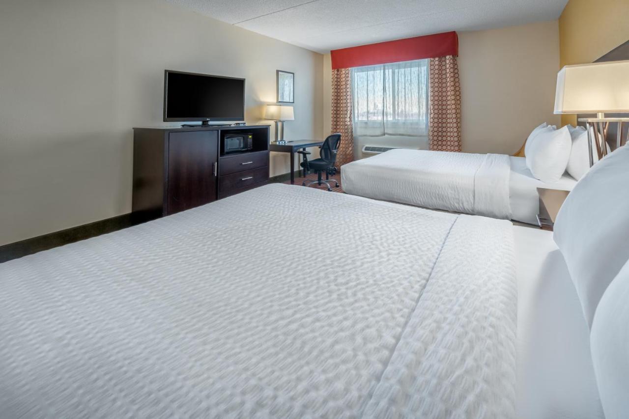 Grand Williston Hotel And Conference Center 외부 사진